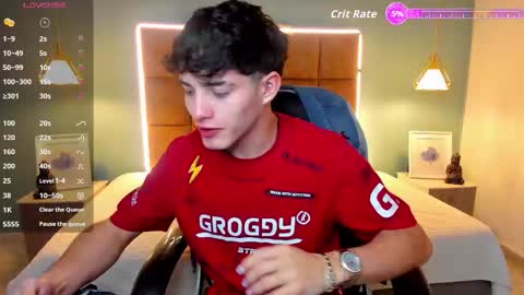 Snapshot of alejootwink chatting on 01/12/26, 03:12 ALejoo Saenz online show from 01/12/26, 03:12