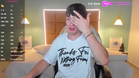 Snapshot of alejootwink chatting on 01/19/26, 01:53 ALejoo Saenz online show from 01/19/26, 01:53