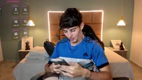 ALejoo Saenz online show from 05/01/26, 03:55
