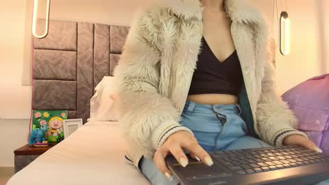 aleka_williams_ online show from 11/14/25, 10:51