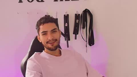 Alek online show from 09/30/25, 05:07