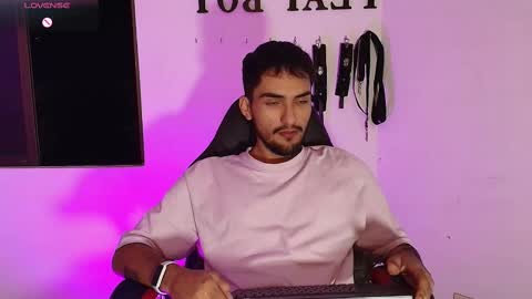 Alek online show from 10/01/25, 07:58