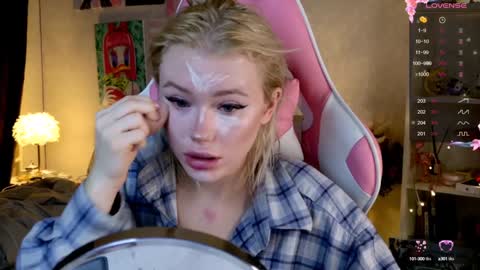 Lexi online show from 12/09/24, 04:45