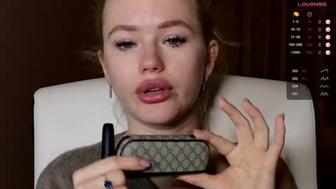 Lexi online show from 12/20/24, 05:04