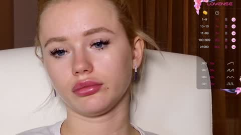 Lexi online show from 12/20/24, 08:06