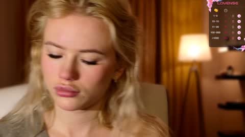 Lexi online show from 12/23/24, 04:44