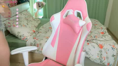 Lexi online show from 10/18/25, 03:20