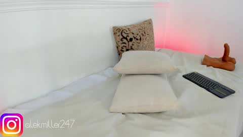 Snapshot of aleksandra_miller chatting on 02/26/25, 03:19 Aleksandra online show from 02/26/25, 03:19