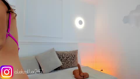 Snapshot of aleksandra_miller chatting on 03/07/25, 12:23 Aleksandra online show from 03/07/25, 12:23