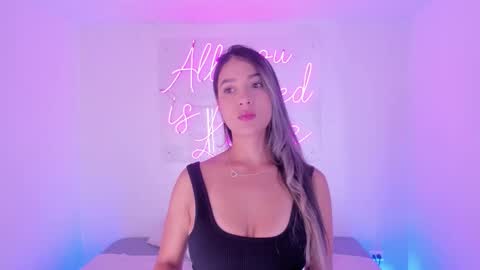 Aleksandra  online show from 11/17/25, 04:40