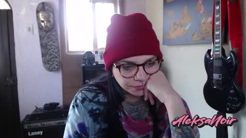 Snapshot of aleksanoir chatting on 02/04/25, 03:15 AleksaNoir online show from 02/04/25, 03:15