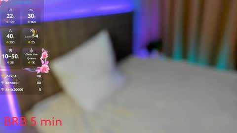 Snapshot of alekse_eva chatting on 02/01/25, 02:16 Leslie online show from 02/01/25, 02:16