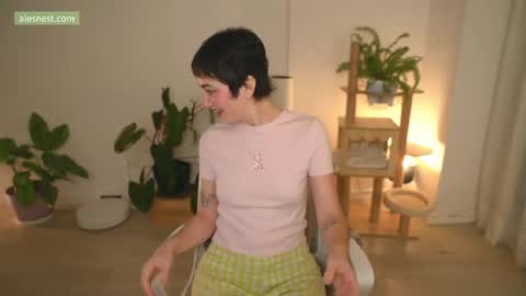 Snapshot of alemaniababe chatting on 06/05/26, 01:01 Ale online show from 06/05/26, 01:01
