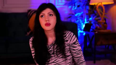 Snapshot of alenacapricious chatting on 10/22/25, 05:02 alenacapricious online show from 10/22/25, 05:02