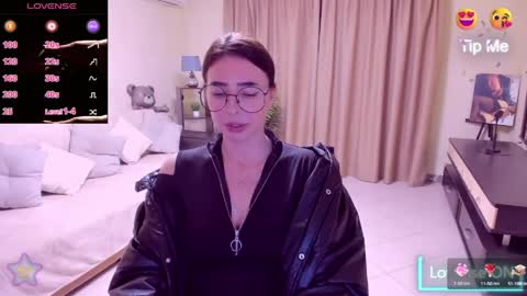 AlenaCoplan online show from 04/08/26, 09:04