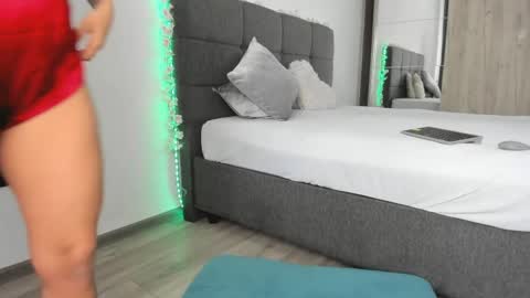 AlenaKeys online show from 04/24/26, 07:44