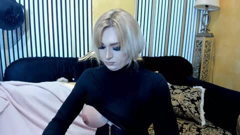 alenarios online show from 11/12/25, 08:15