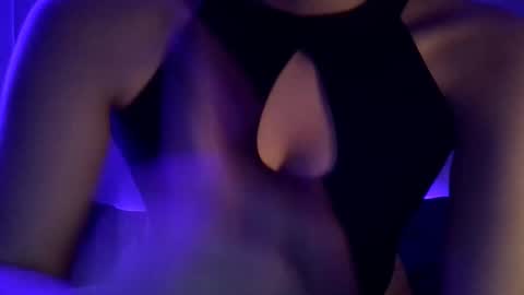 Snapshot of aleniia19 chatting on 10/23/25, 07:45 Aleniia19 online show from 10/23/25, 07:45