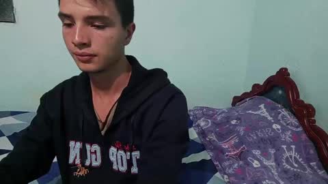 Snapshot of aleo_011 chatting on 12/26/24, 01:51 Alejandro online show from 12/26/24, 01:51