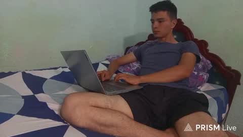 Snapshot of aleo_011 chatting on 10/05/25, 03:16 Alejandro online show from 10/05/25, 03:16