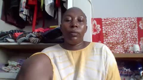 Noreen Kennth and Emilly online show from 10/23/25, 07:07