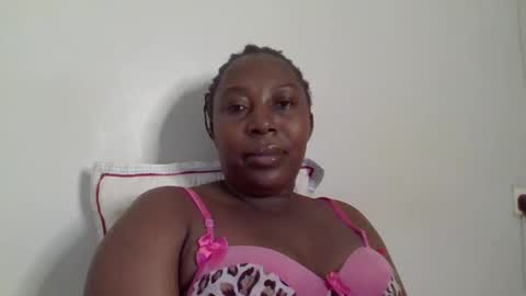 Noreen Kennth and Emilly online show from 02/27/26, 06:35