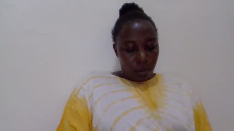 Noreen Kennth and Emilly online show from 03/19/26, 05:33