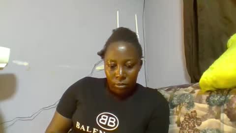 Noreen Kennth and Emilly online show from 04/12/26, 07:46