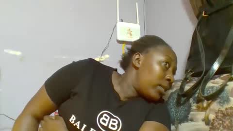 Noreen Kennth and Emilly online show from 04/23/26, 06:47