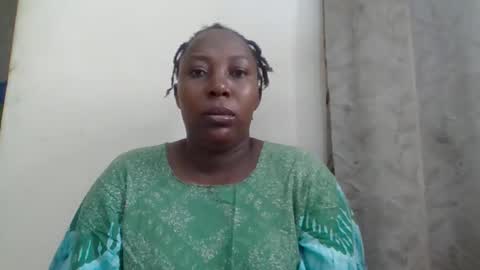 Noreen Kennth and Emilly online show from 05/19/26, 06:20
