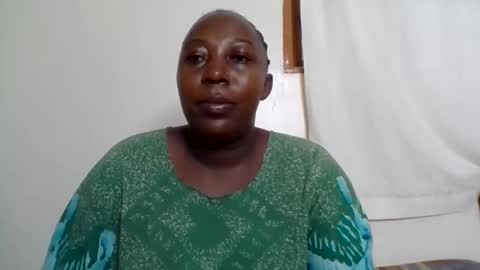Noreen Kennth and Emilly online show from 06/07/26, 04:49