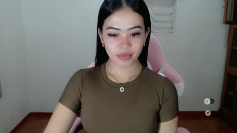 Snapshot of alesha_vibe_me chatting on 12/08/24, 12:41 alesha_vibe_me online show from 12/08/24, 12:41