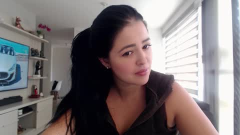 Aleska online show from 09/11/25, 03:01