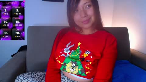 Snapshot of aleska_dollx chatting on 12/14/24, 09:02 QUEEN OFF MILk IM BACK 15 NOV online show from 12/14/24, 09:02