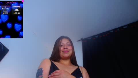 Snapshot of aleska_dollx chatting on 12/16/24, 02:15 QUEEN OFF MILk IM BACK 15 NOV online show from 12/16/24, 02:15