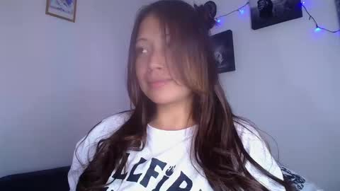 Snapshot of aleska_dollx chatting on 01/12/25, 05:11 QUEEN OFF MILk IM BACK 15 NOV online show from 01/12/25, 05:11