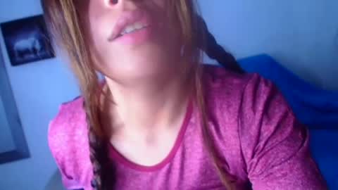 Snapshot of aleska_dollx chatting on 01/18/25, 10:06 QUEEN OFF MILk IM BACK 15 NOV online show from 01/18/25, 10:06