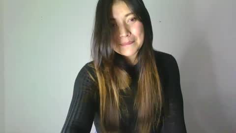 Snapshot of aleska_dollx chatting on 10/01/25, 01:33 QUEEN OFF MILk IM BACK 15 NOV online show from 10/01/25, 01:33