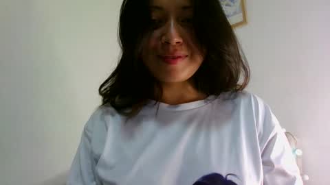 QUEEN OFF MILk  IM BACK  15 NOV online show from 03/02/26, 01:18