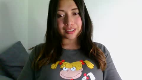 QUEEN OFF MILk  IM BACK  15 NOV online show from 04/21/26, 09:39