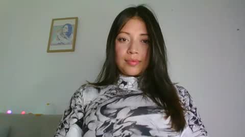 QUEEN OFF MILk  IM BACK  15 NOV online show from 04/23/26, 10:23