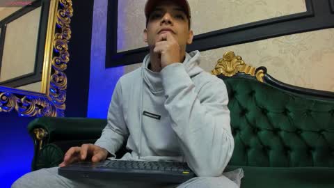 Alessandro King online show from 09/28/25, 02:33