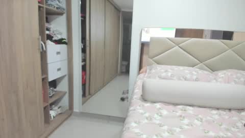 Alessa Moreno online show from 12/27/24, 10:59