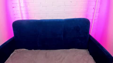 Snapshot of alessakiss chatting on 11/15/25, 09:17 alessakiss online show from 11/15/25, 09:17