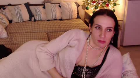 Sandra online show from 12/29/24, 08:04