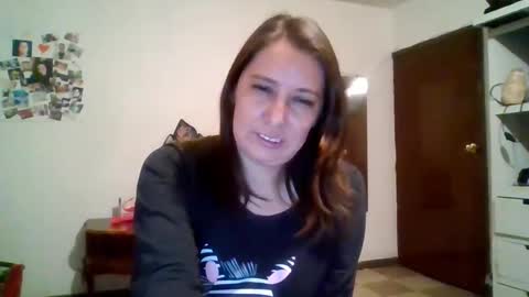 Alessandra Conrado online show from 10/28/25, 06:17