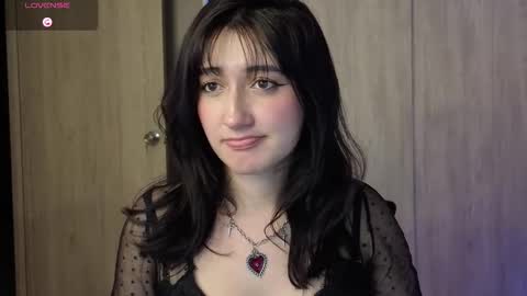 Alessandra Leblanc online show from 02/06/26, 12:04