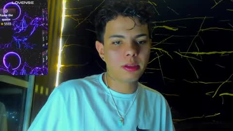Snapshot of alessandro__777 chatting on 04/21/26, 03:02 Alessandro online show from 04/21/26, 03:02