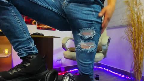 ALESSANDRO  WYE online show from 12/13/24, 07:04