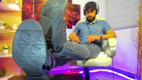 ALESSANDRO  WYE online show from 01/21/25, 02:11